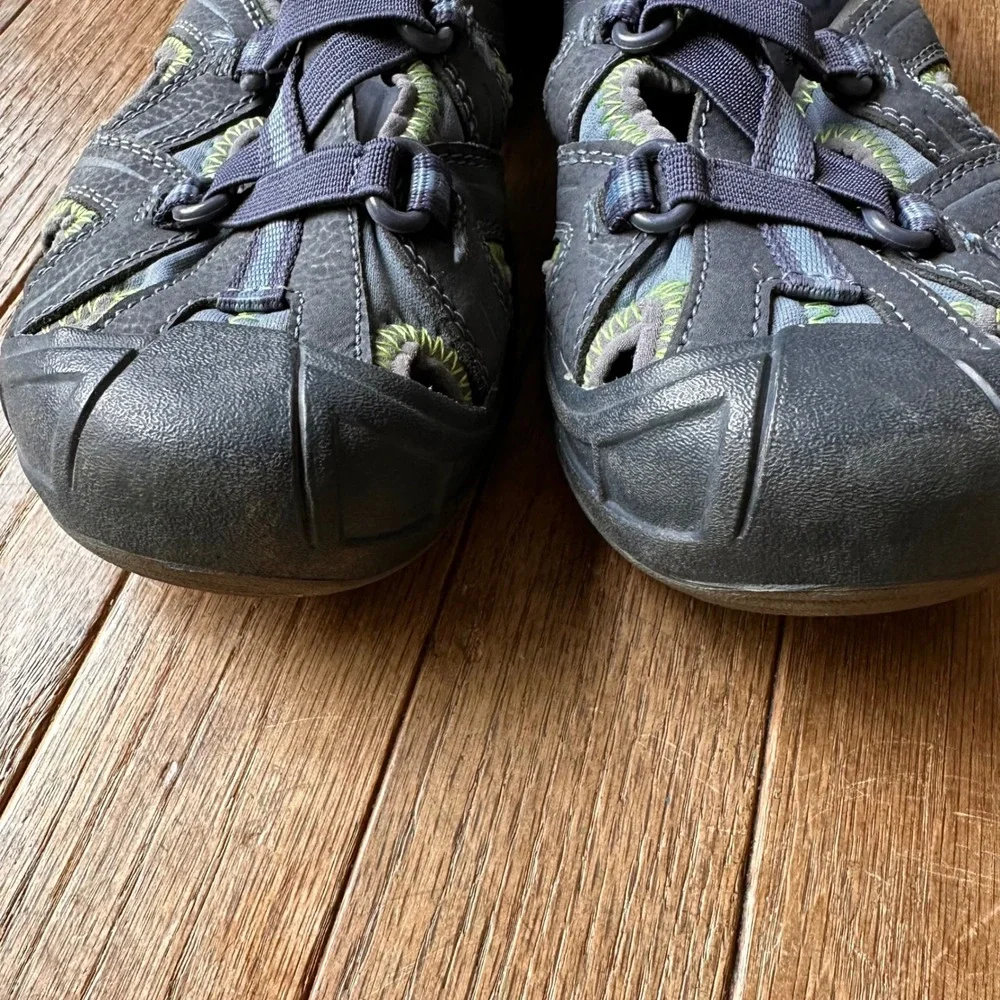 Merrell‎ Hydro Hiker Sandal Kids 4M Leather Water Sport Closed Toe Grey Green